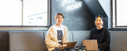 ラクスの木村課長と高橋氏が笑っている